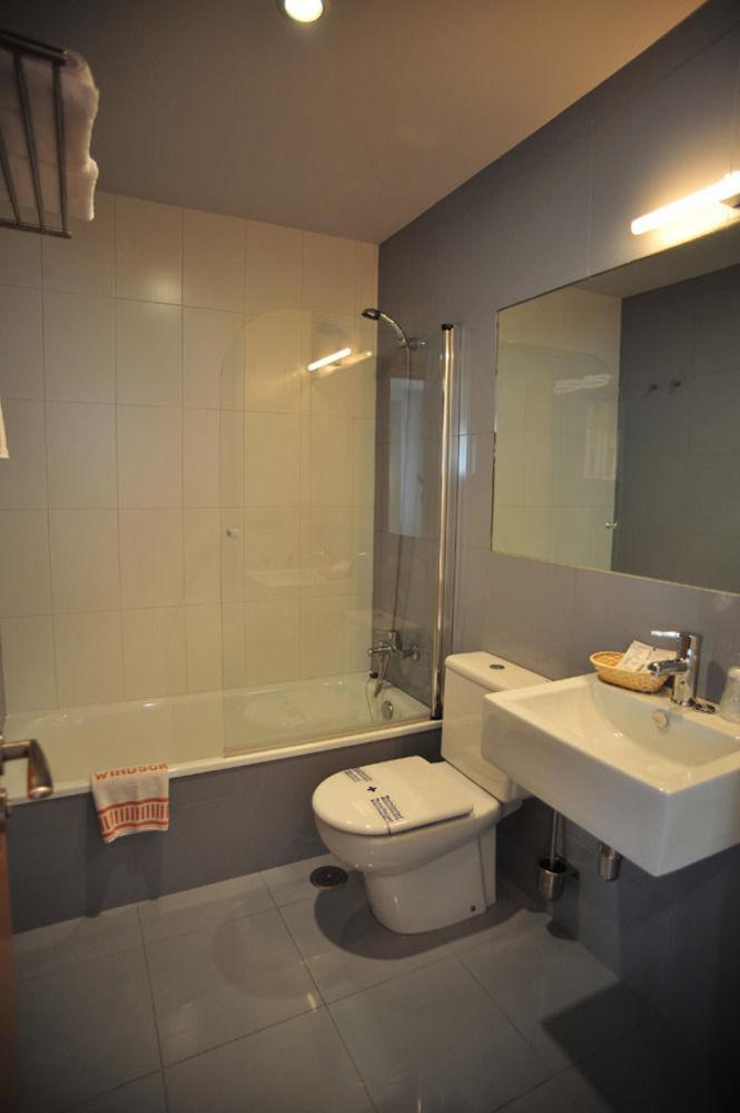 Hotel Windsor Santiago de Compostela Kültér fotó